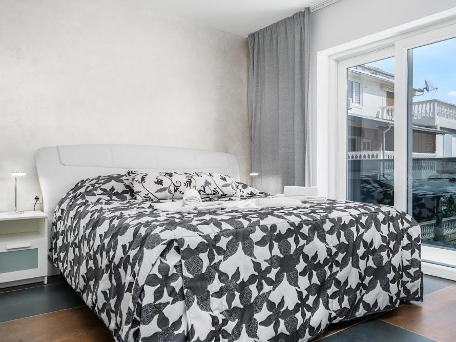 Luxury Apartments-La Dino Maky 보디체 객실 사진